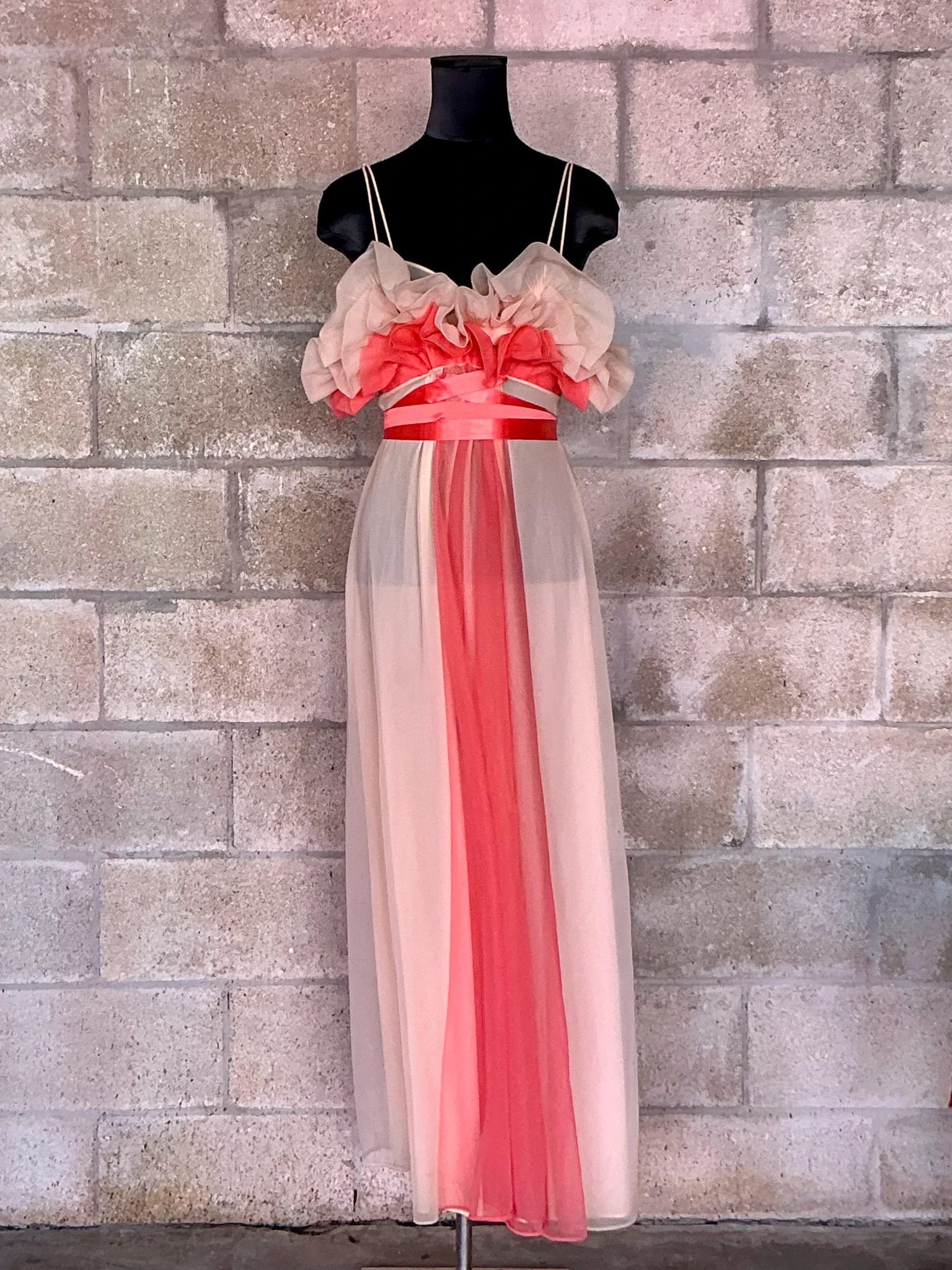 Vintage MCM Ruffle Nightgown - Detail view