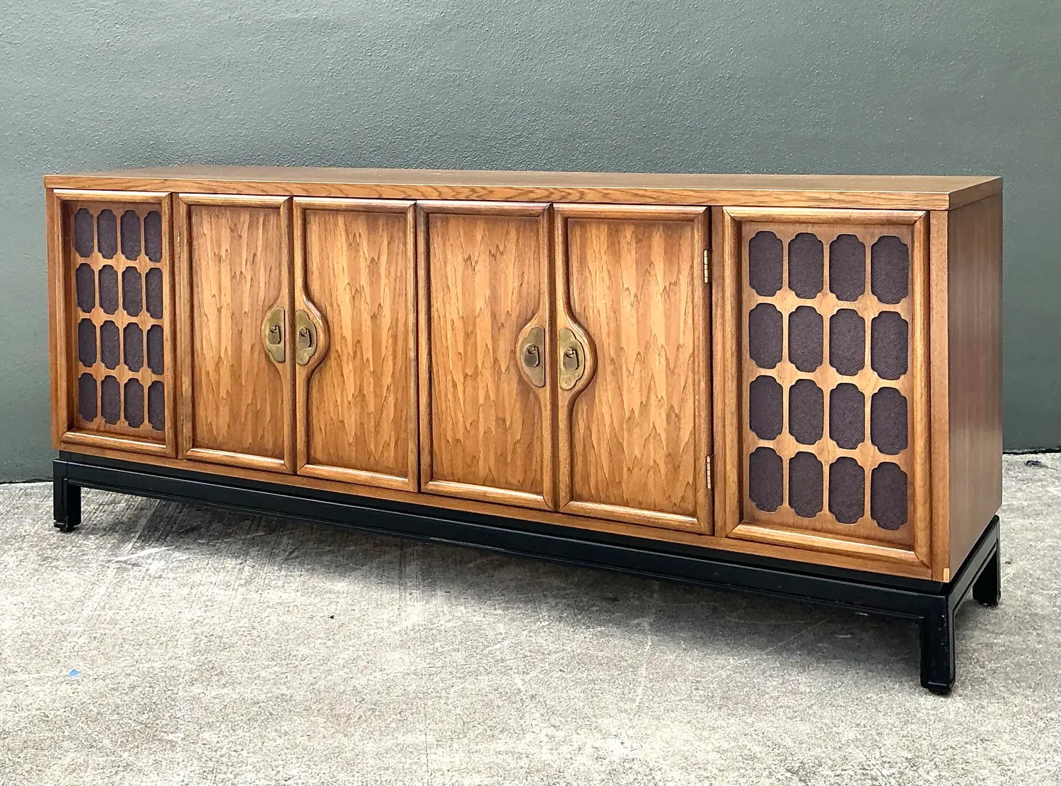 Vintage MCM Stereo Cabinet Credenza - Side view