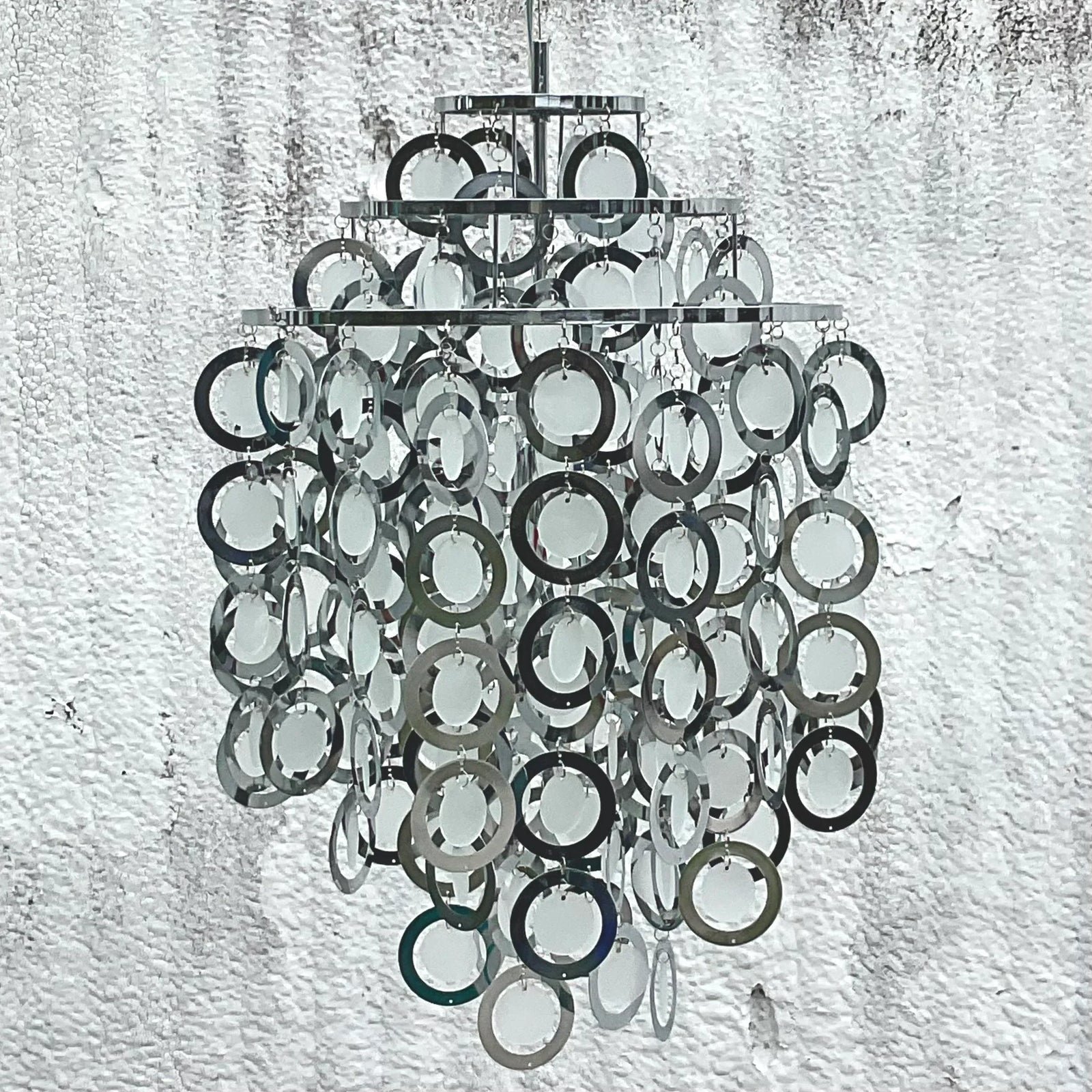 Vintage Midcentury Verner Panton Rings Chandelier - Detail view