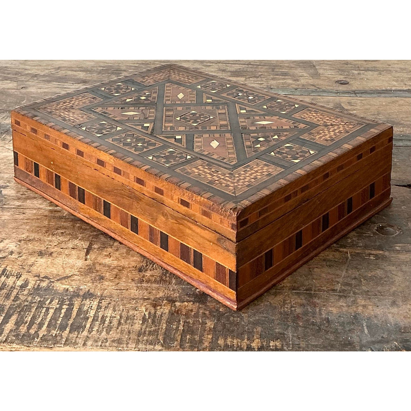 Vintage Moroccan Wood Inlay Box - Detail view