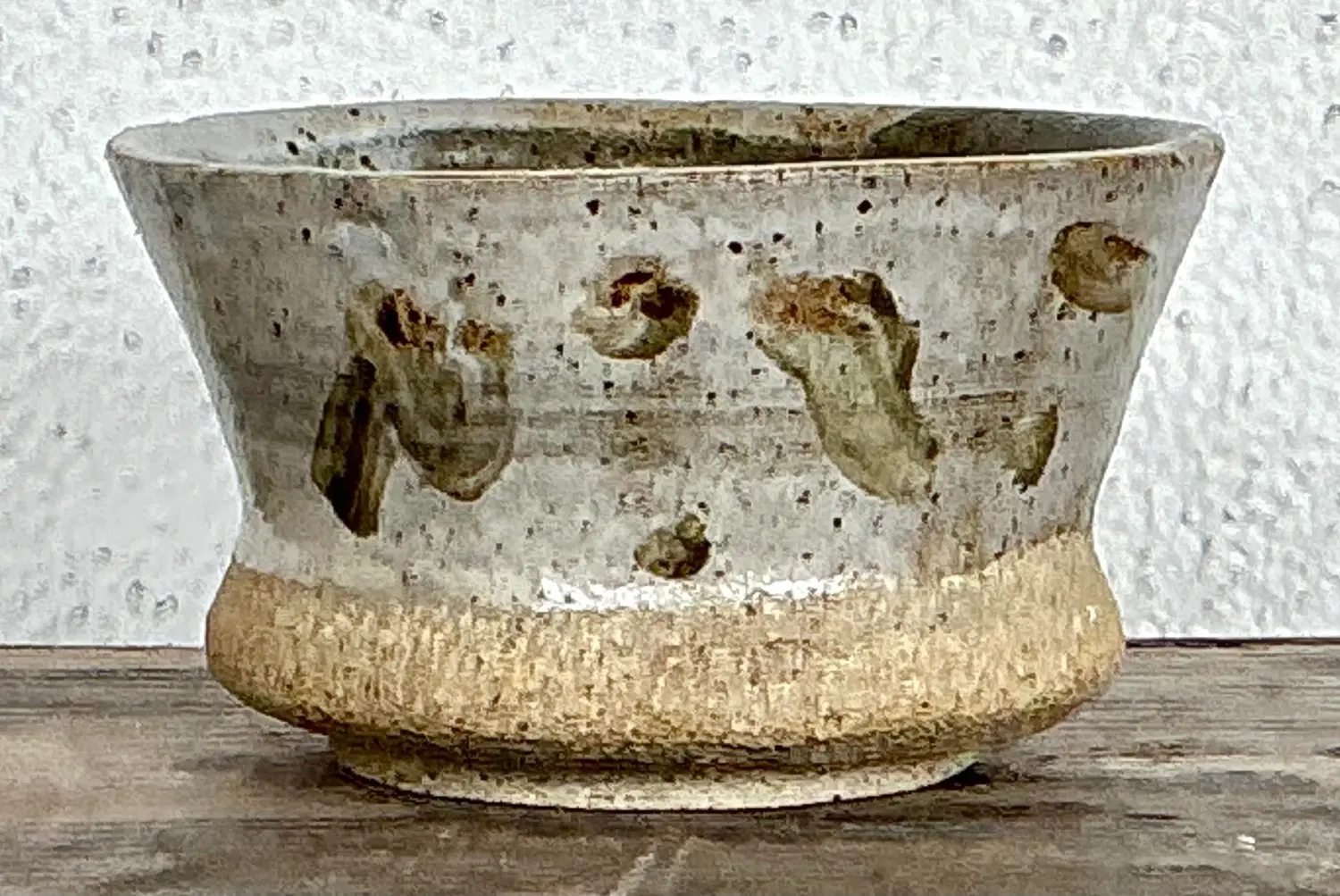Vintage Original Studio Pottery Bowl - Detail view