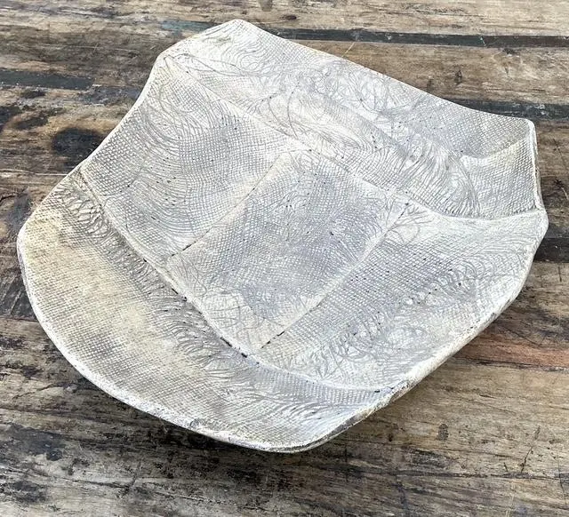 Vintage Original Studio Pottery Bowl - Detail view