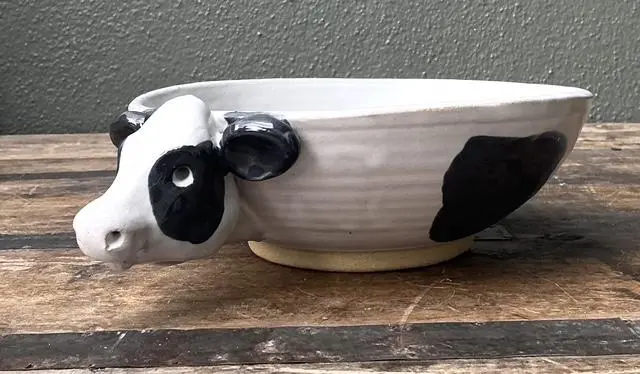 Vintage Original Studio Pottery Cow Bowl - Top view