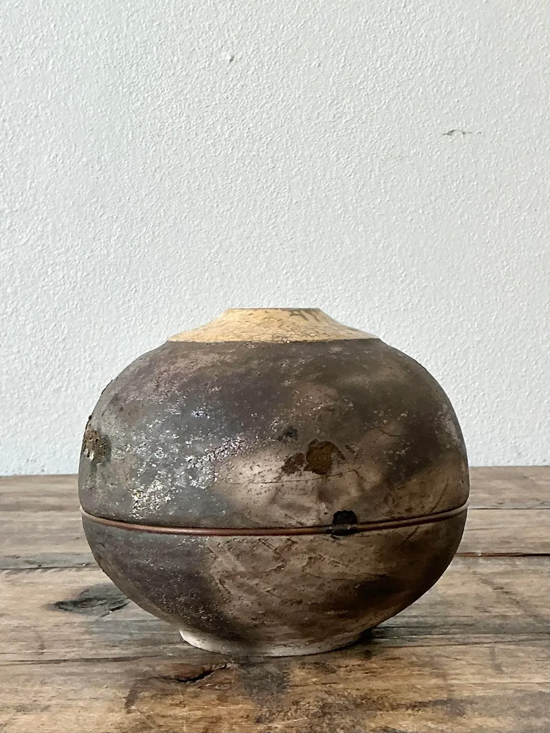 Vintage Original Studio Pottery Lunar Vase - Detail view