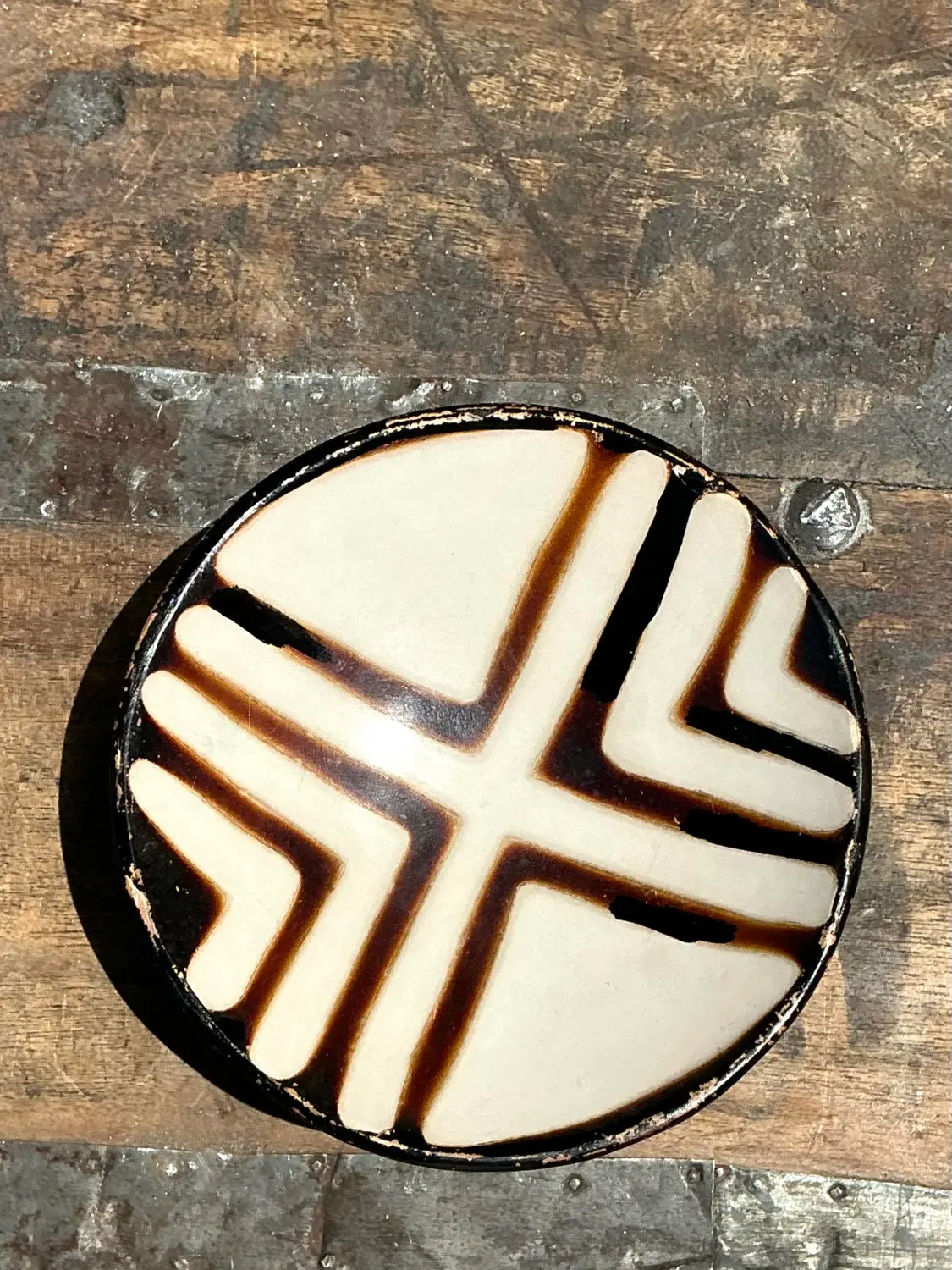Vintage Original Studio Pottery Ring Dish - Detail view