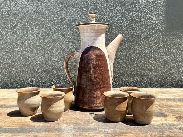 Vintage Original Studio Pottery Tall Teapot With Cups - Back view