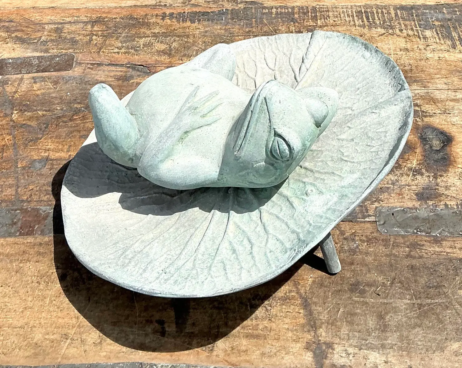 Vintage Patinated Frog on Lilypad Garden Ornament - Detail view