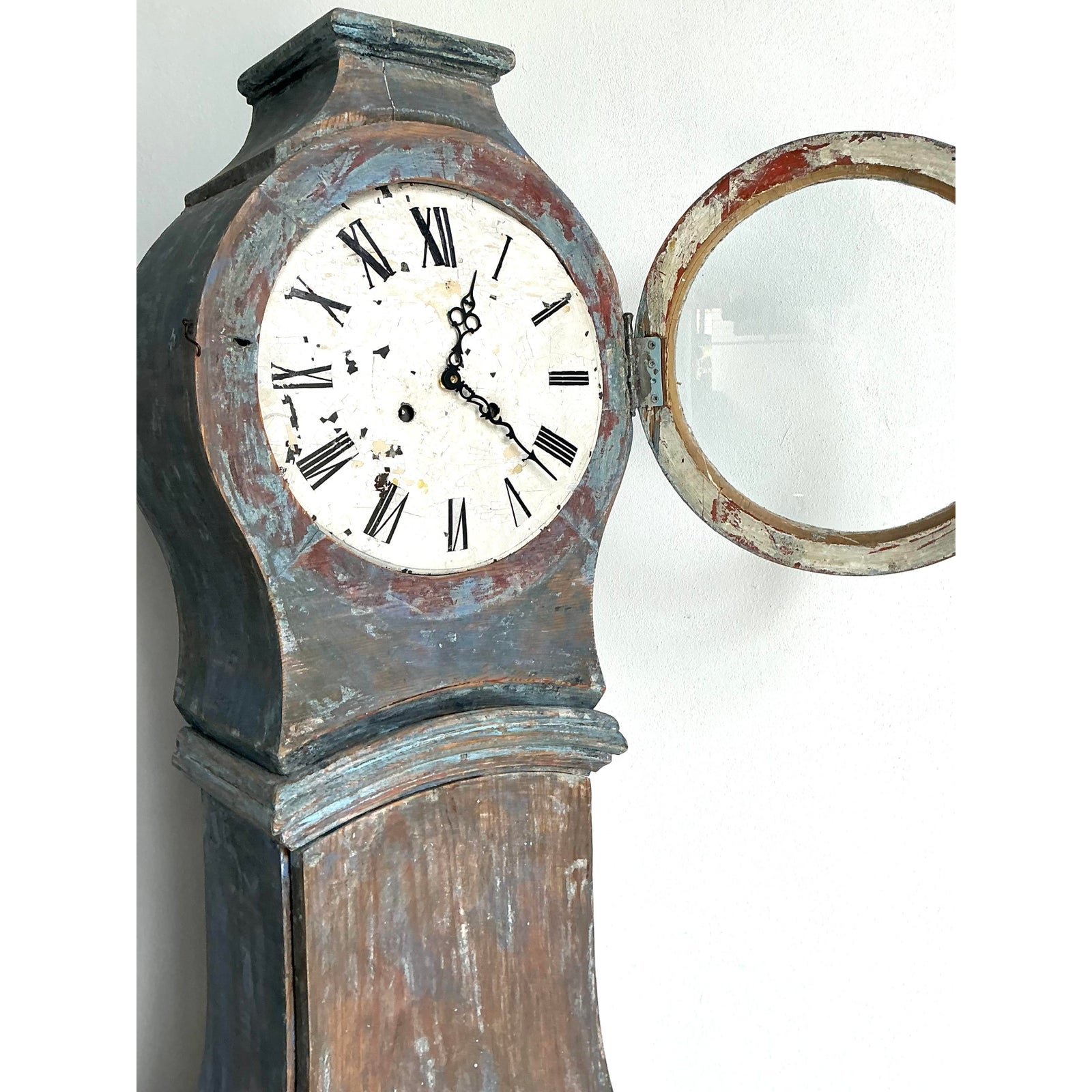 Vintage Patinated Gustavian Grandfather Clock - Top view