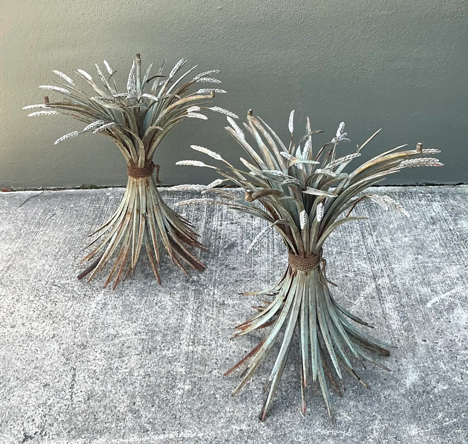 Vintage Patinated Sheath of Wheat Side Tables - A Pair - Detail view