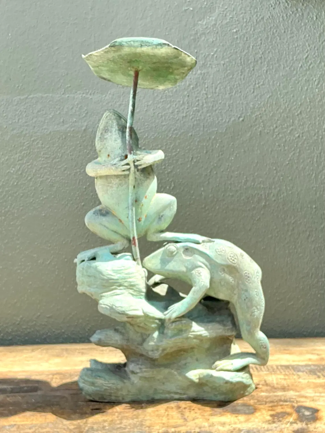 Vintage Patinated Verdigris Garden Frogs Sculpture - Side view