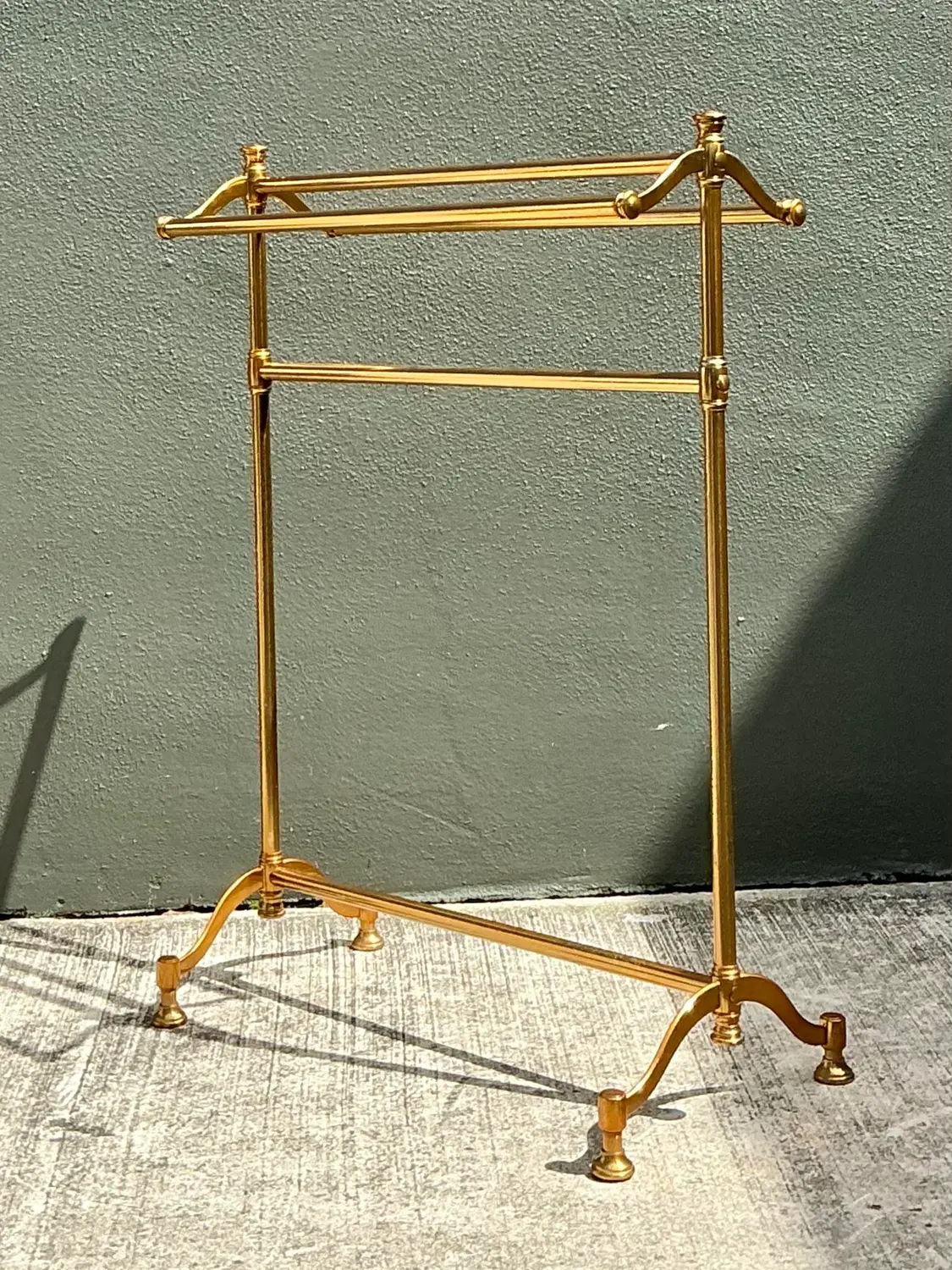 Vintage Polished Brass Blanket Rail - Detail view