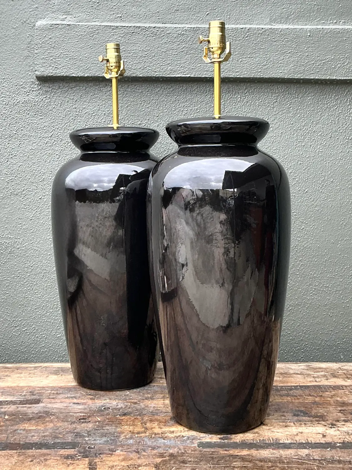 Vintage Postmodern Ceramic Lamps - A Pair - Top view