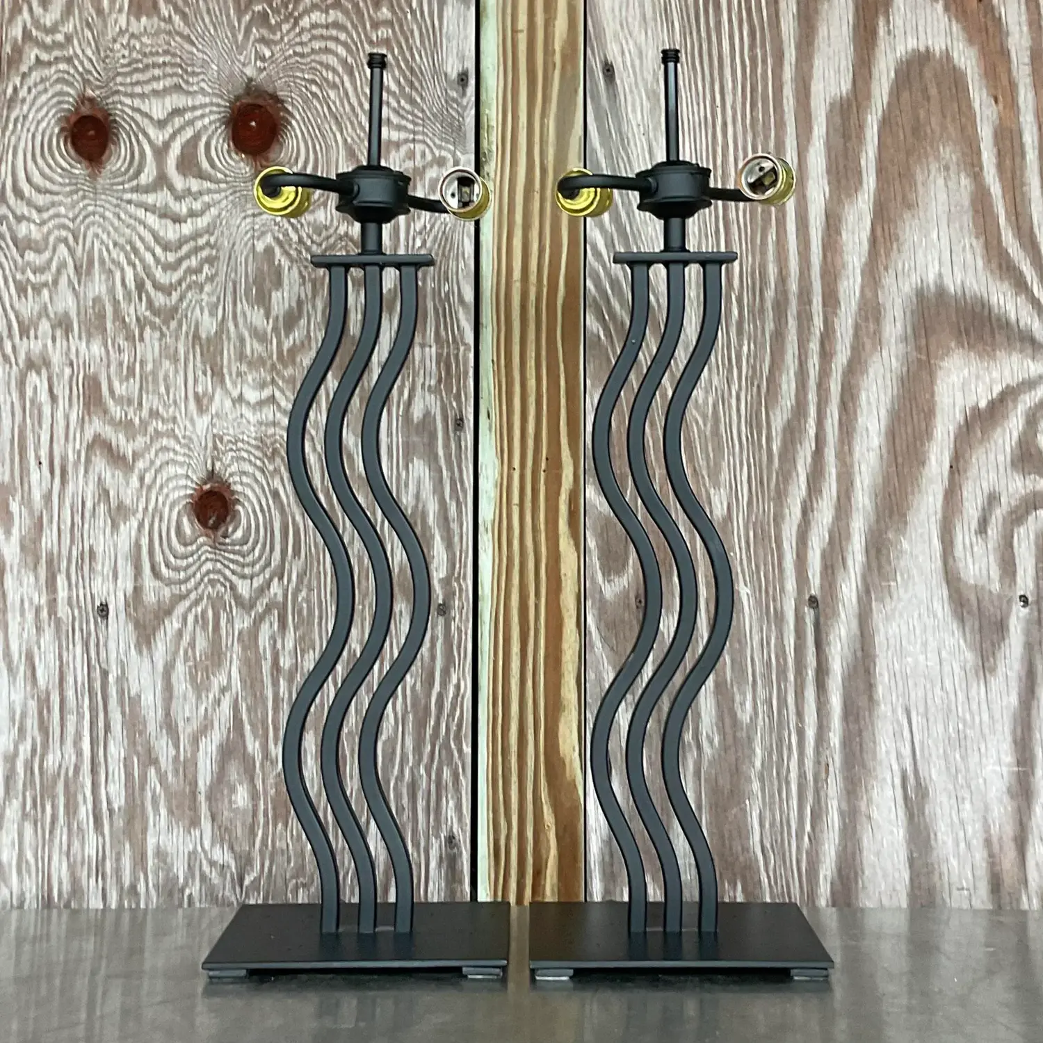 Vintage Postmodern Memphis Wave Metal Lamps - a Pair - Detail view