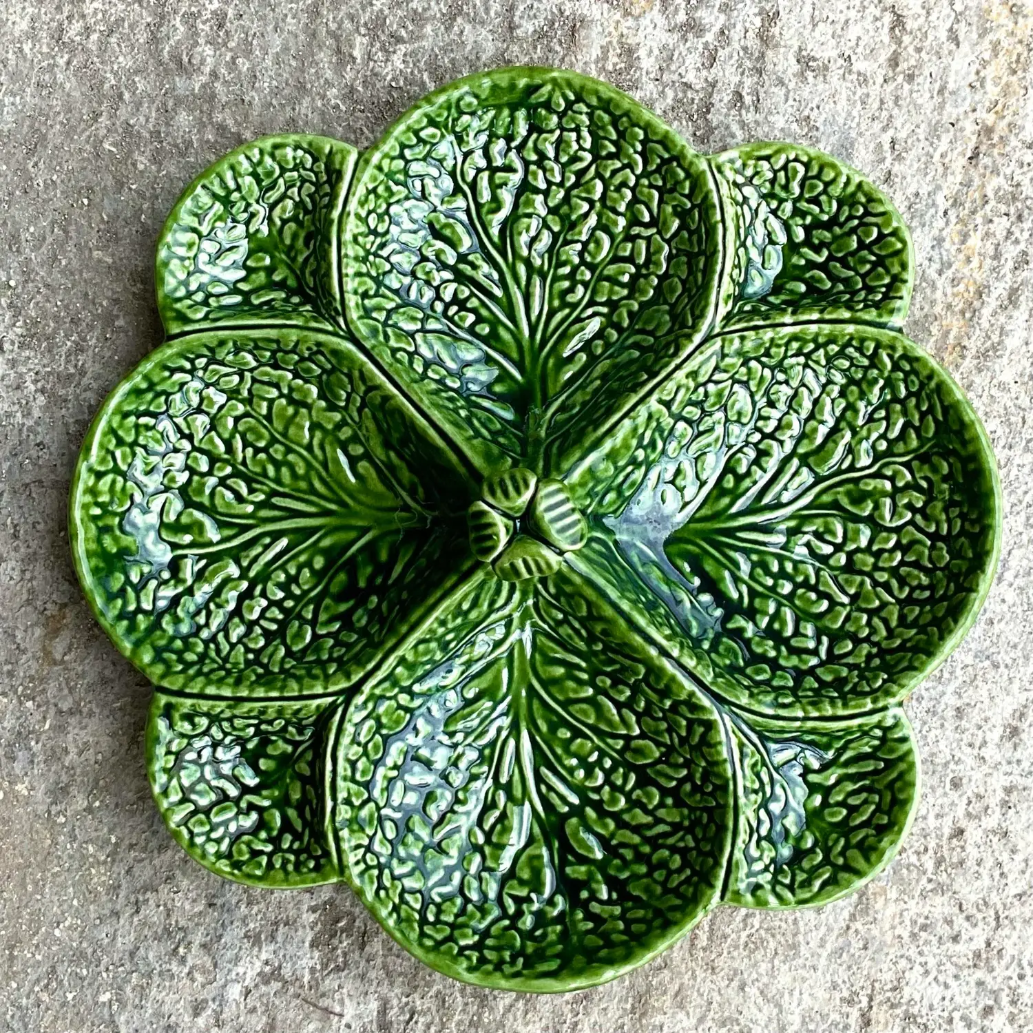 Vintage Regency Cabbage Leaf Glazed Ceramic Serving Plate - Back view