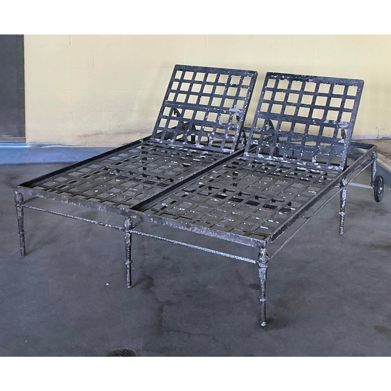 Vintage Regency Cast Aluminum Double Chaise Lounge After Michael Taylor “Montecito” - Side view