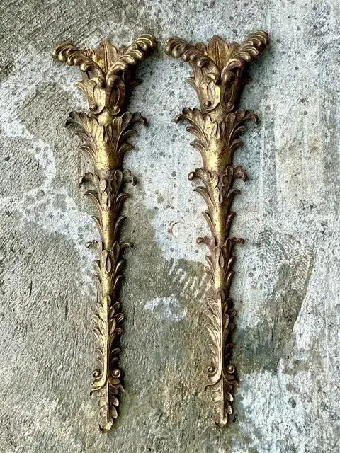 Vintage Regency Gesso Over Plaster Wall Pockets - a Pair - Side view