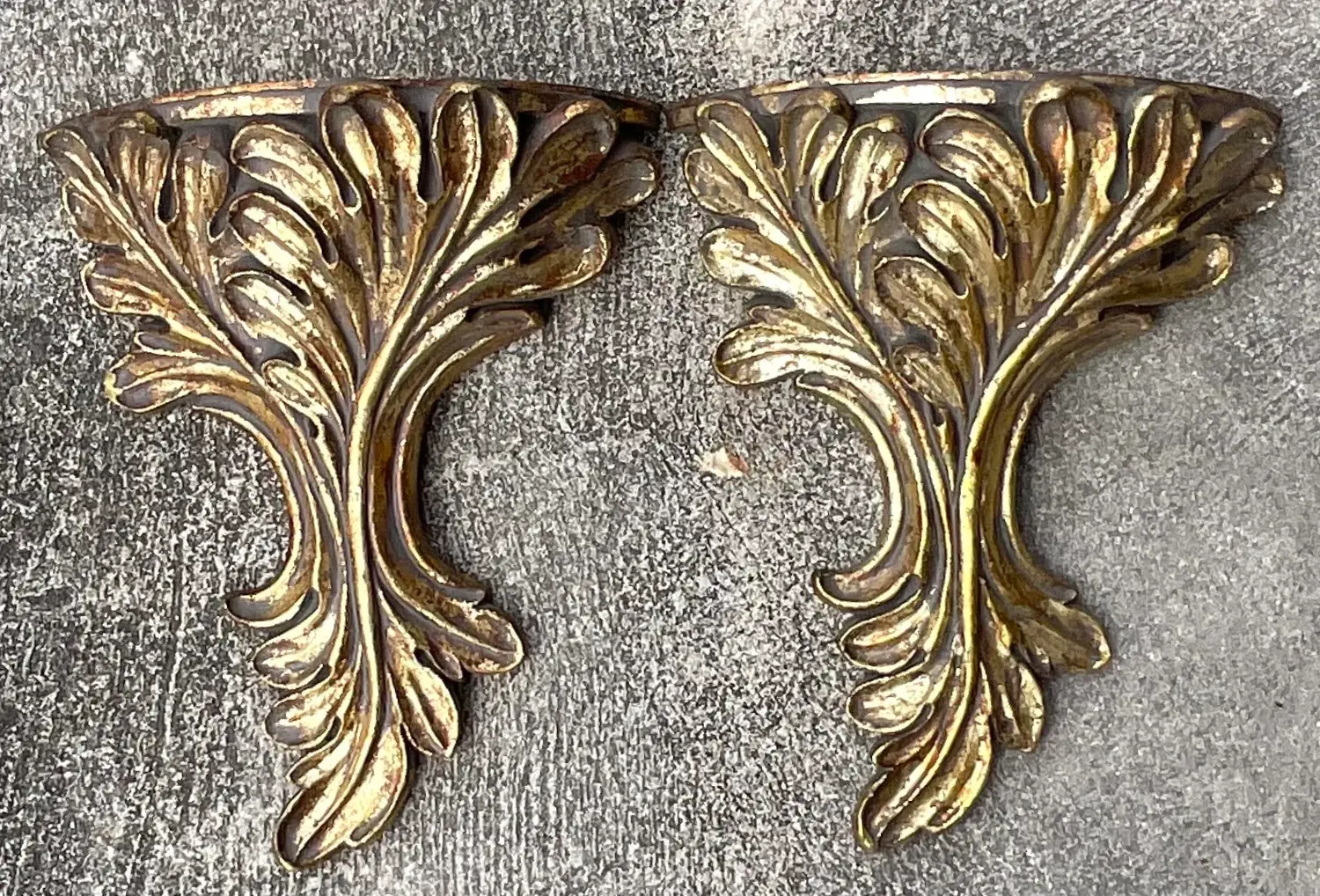 Vintage Regency Gilt Laurel Brackets - a Pair - Side view