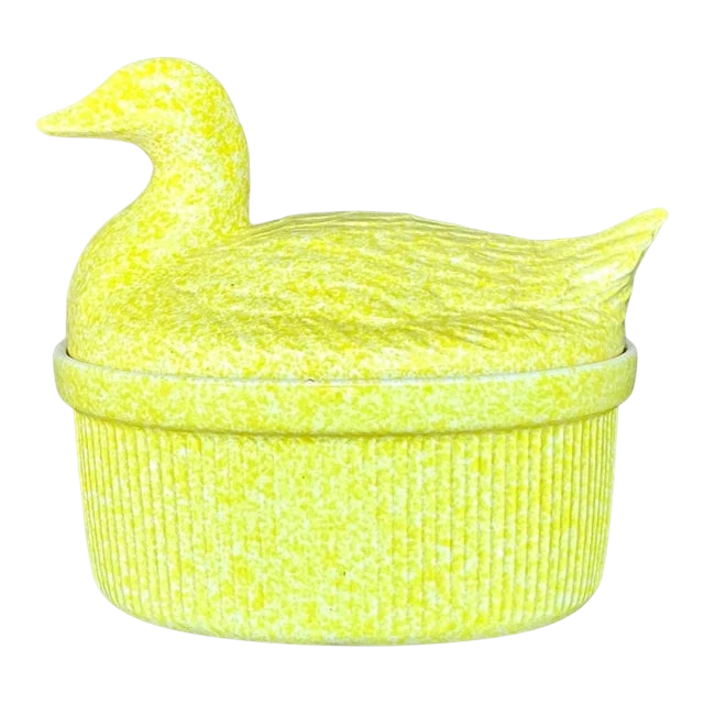 Vintage Regency Glazed Ceramic Duck Casserole Dish - Detail view
