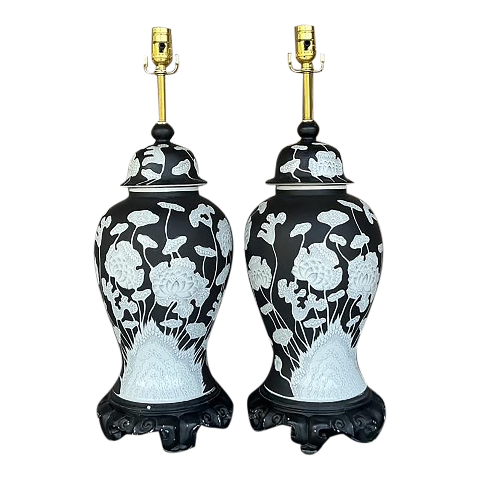 Vintage Regency Graphic Floral Ginger Jar Lamps - A Pair - Detail view