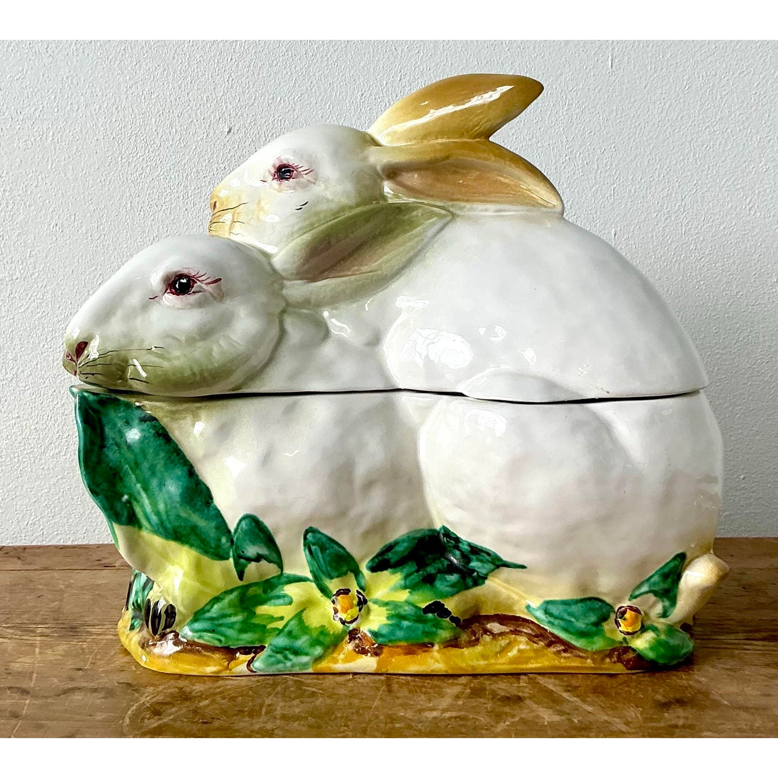 Vintage Regency Italian Glazed Ceramic Rabbit Lidded Casserole - Detail view