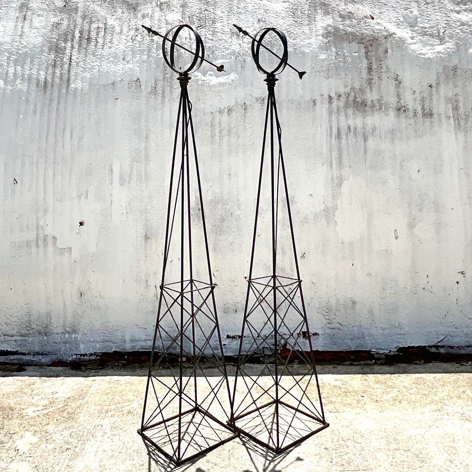 Vintage Regency Monumental Wrought Iron Sundials - a Pair - Detail view