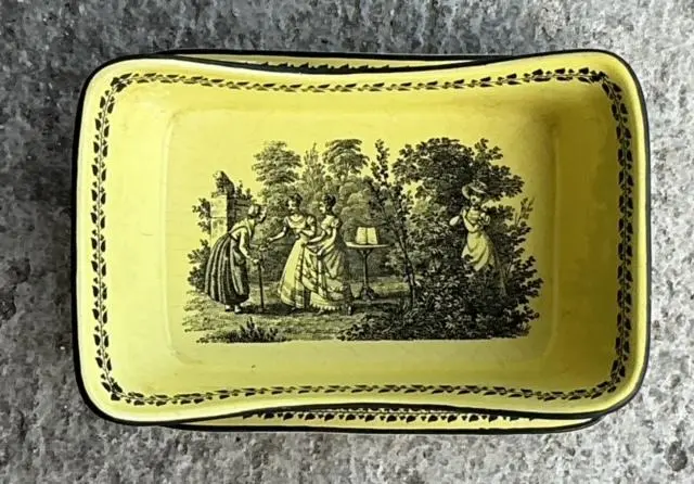 Vintage Regency Mottahedah for Creil Bowl - Side view