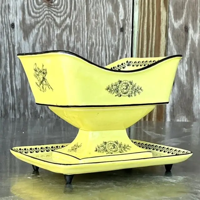 Vintage Regency Mottahedah for Creil Bowl - Top view