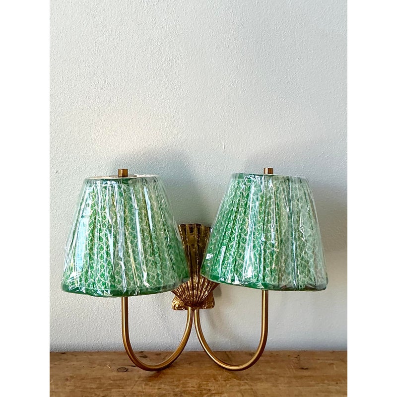 Vintage Regency Mrs Alice “Marina” Rechargeable Light Sconce - Detail view