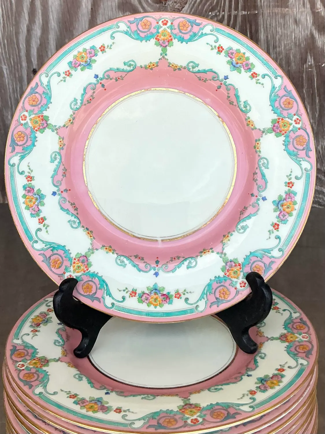 Vintage Regency Royal Doulton Dinner Plates - Set of 11 - Top view