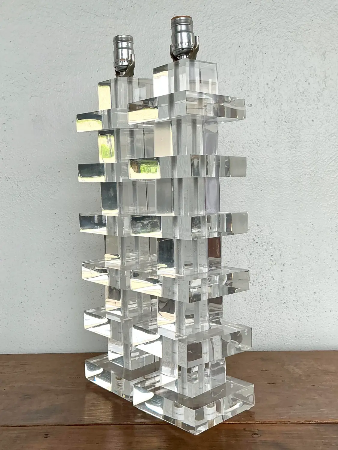 Vintage Stacked Lucite Blocks Lamps - A Pair - Detail view