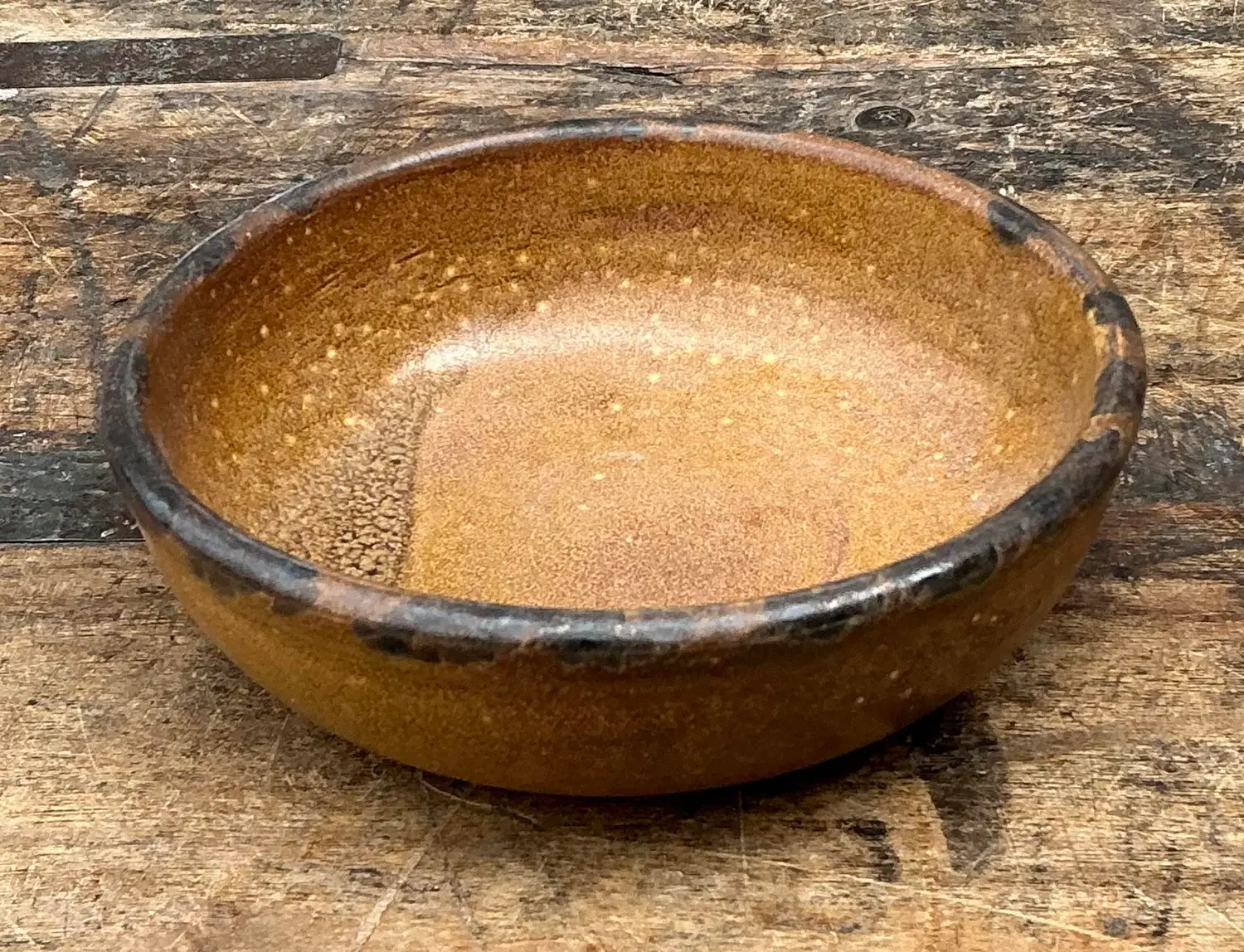 Vintage Styles Mid-Century Modern Glazed Ceramic Bowl - Detail view