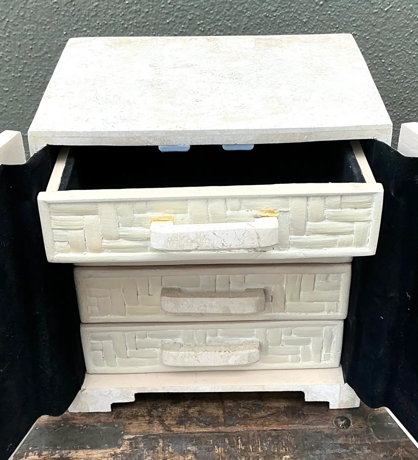 Vintage Tessellated Stone Jewelry Box - Side view