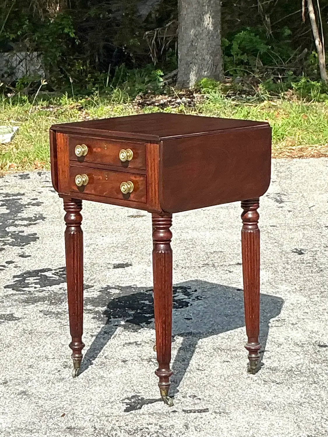 Vintage Traditional Flip Top Side Table - Top view