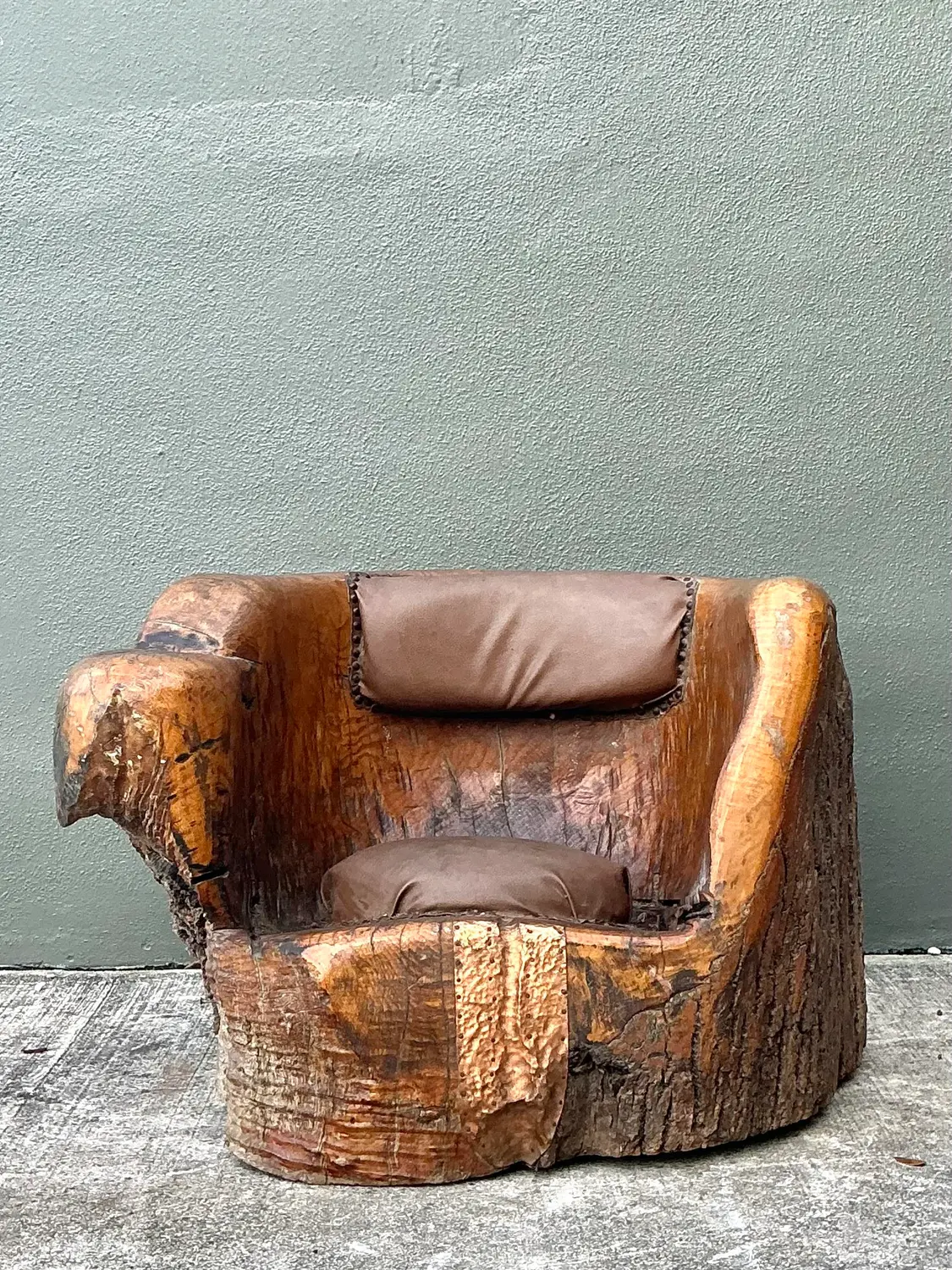 Vintage Tree Trunk Barrel Chair - Detail view