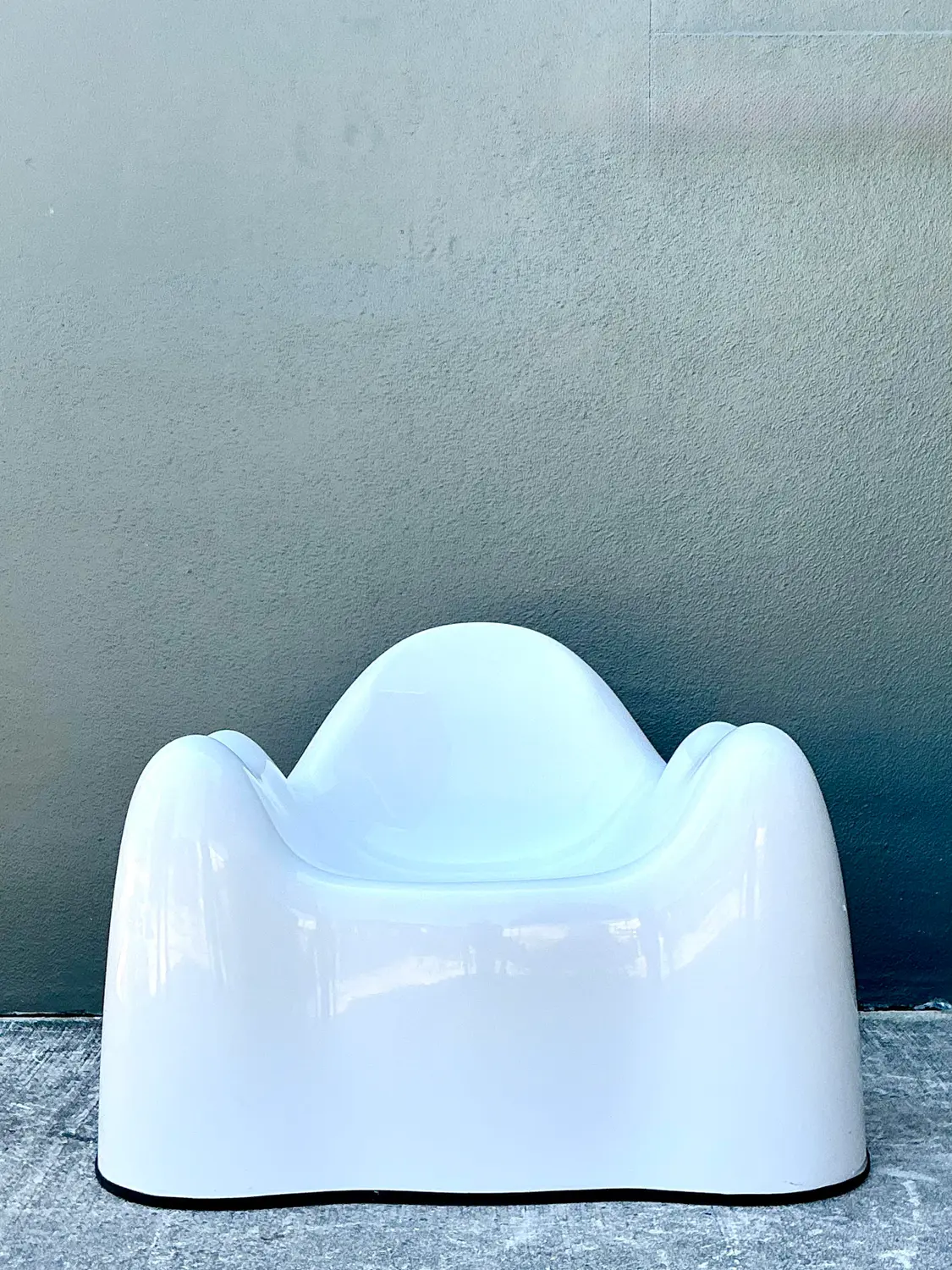 Vintage Wendell Castle Fiberglass “Molar” Chair - Top view