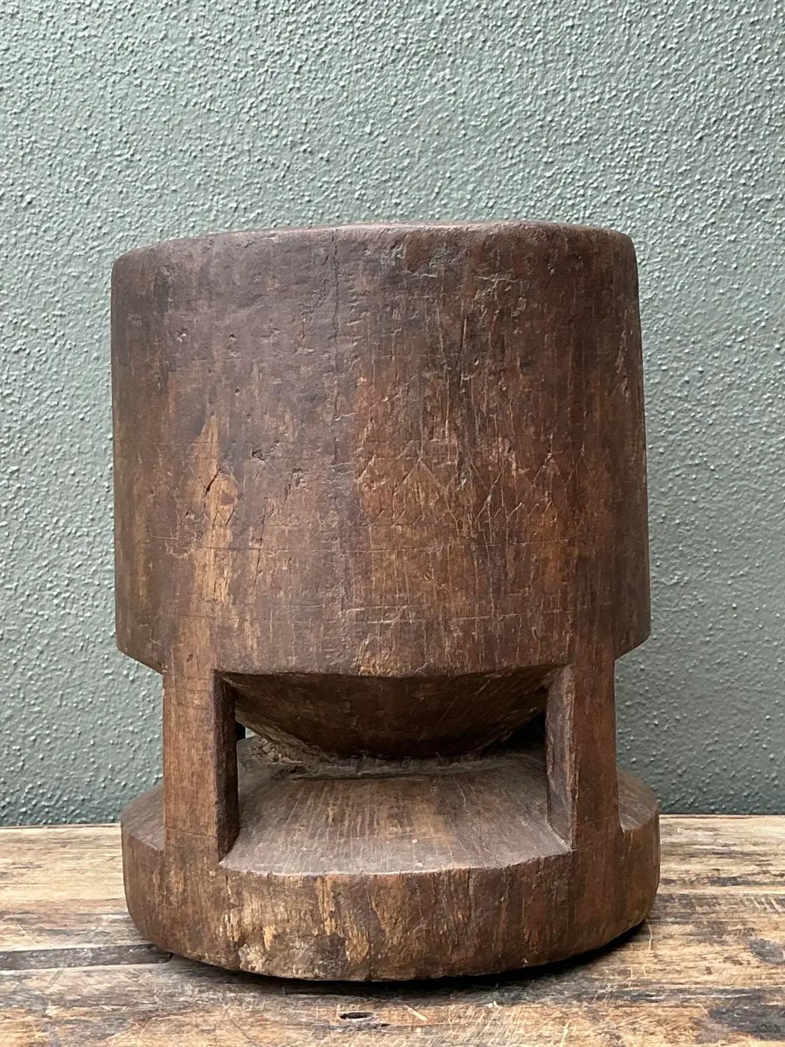 Vintage Wooden Pestle Pot - Detail view